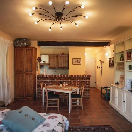 Ciabot Turchese Holiday House * Serralunga d'Alba
